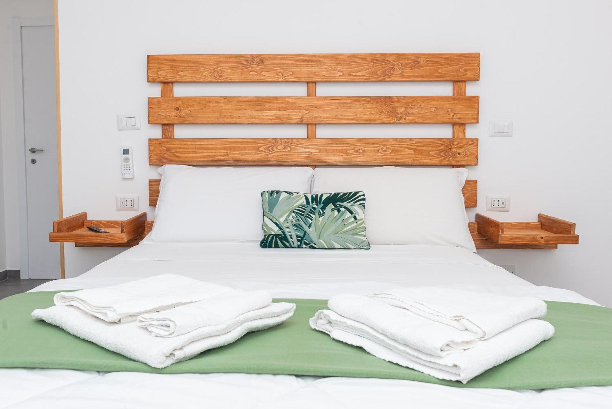 Guest House - Affittacamere Green Apartment - By Faendho Porto Torres Buitenkant foto